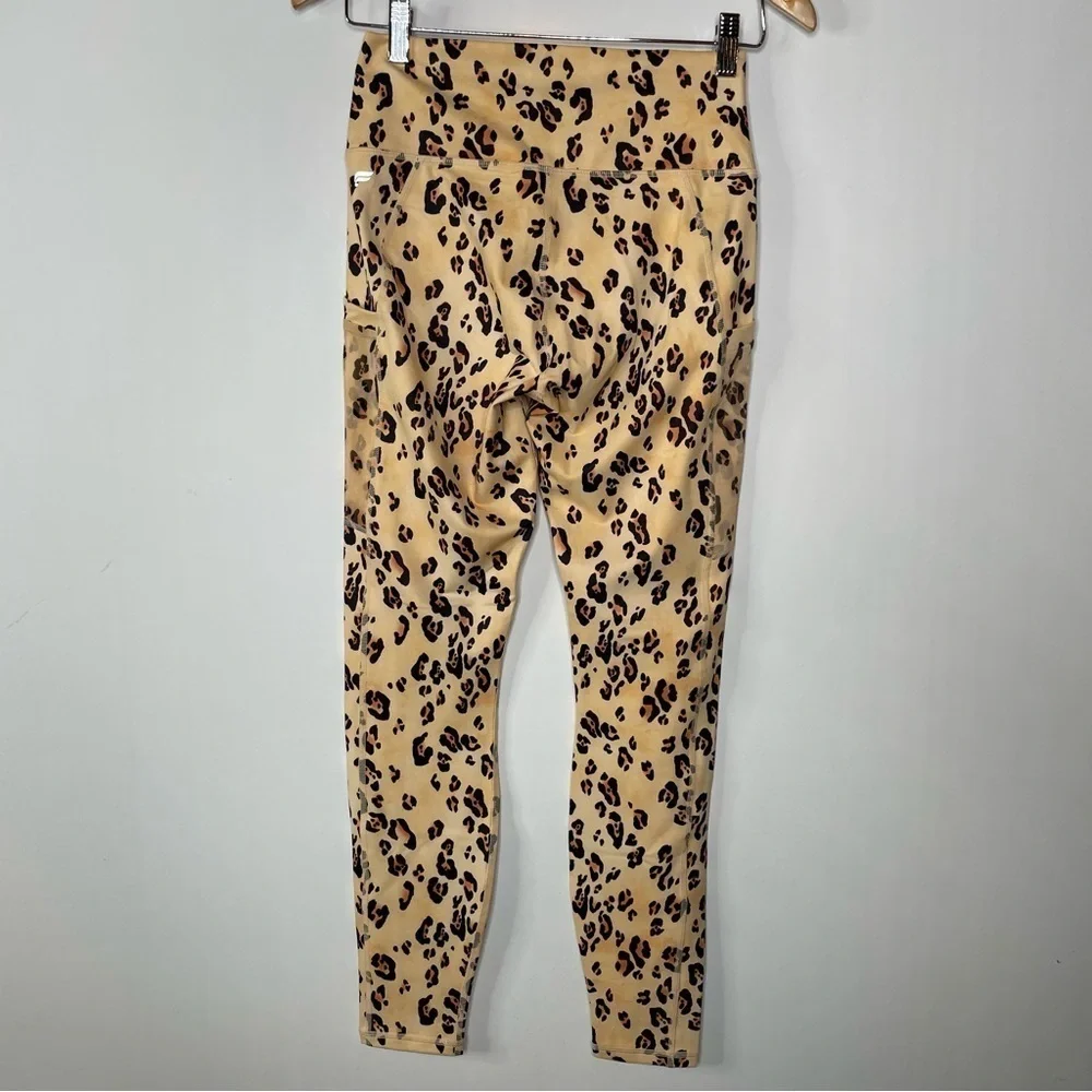 Fabletics Mila High-Waisted Pocket‎ Leggings Leopard Print Size Small